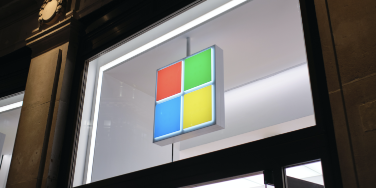 マイクロソフト、メタバース事業を一時停止へ